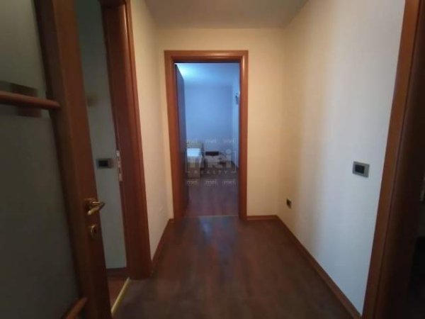Tirane, jepet me qera apartament 2+1+BLK 100 m² 800 Euro (9 Kateshet)