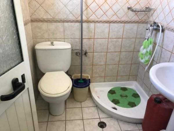 Tirane, jepet me qera apartament 2+1 Kati 5, 500 Euro (mbrapa hotel Mondialit)