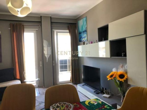 Durres, shitet apartament 1+1+BLK Kati 5, 57 m² 75.000 Euro (qender te durresit)