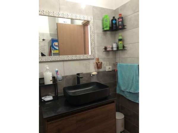 Durres, shitet apartament 1+1+BLK Kati 5, 57 m² 75.000 Euro (qender te durresit)
