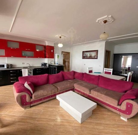 Durres, jepet me qera apartament 3+1+A+BLK Kati 4, 140 m² 550 Euro (CURRILA)