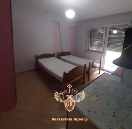 Durres, jepet me qera apartament 3+1+A+BLK Kati 4, 140 m² 550 Euro (CURRILA)