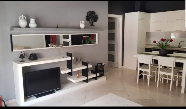 Tirane, jepet me qera apartament 3+1+BLK Kati 4, 120 m² 600 Euro (hamdi sina)