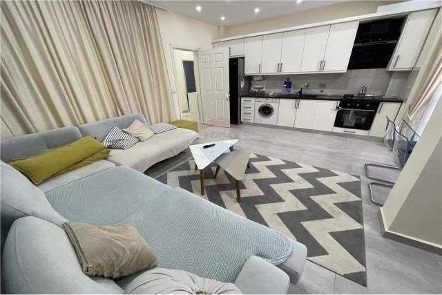 Tirane, jepet me qera apartament 2+1 Kati 3, 105 m² 450 Euro (rruga ferit xhajko)