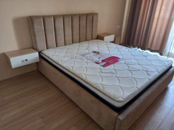 Tirane, jepet me qera apartament 2+1+BLK Kati 3, 94 m² 550 Euro (Komuna e parisit)