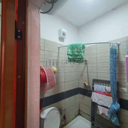 Tirane, shitet garsonier Kati 1, 27 m² 28.000 Euro (Porcelan)