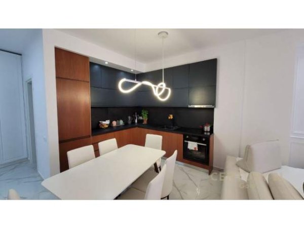 Tirane, shes 1+1+A+BLK Kati 3, 80 m² 160.000 Euro