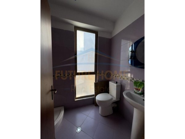 Qera, Apartament 3+1+2+Post Parkimi, Unaza e Re.UNA40437