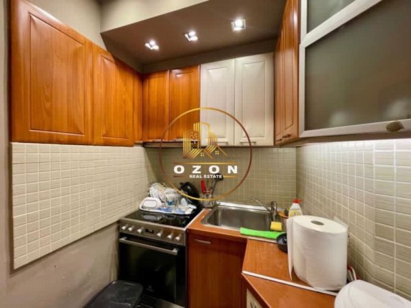 Apartament 3+1 me Qira, i Përshtatshëm për Biznes tek 21 Dhjetori!