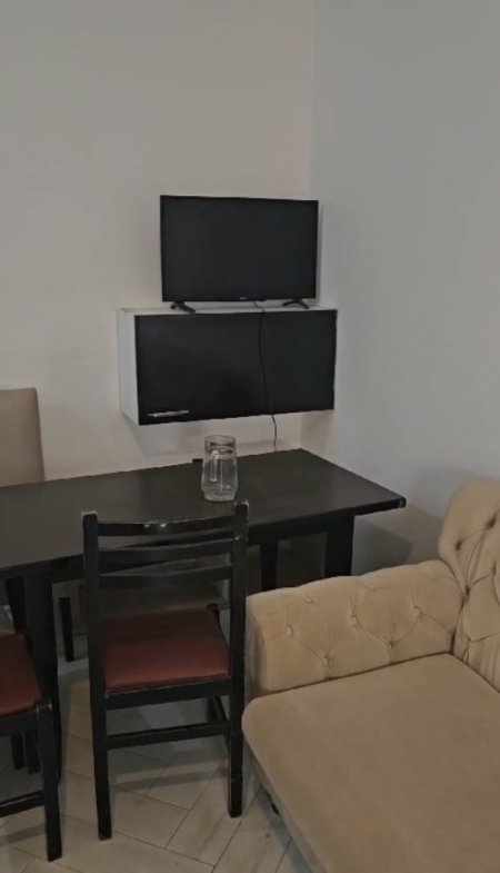 Apartament 2+1 me qera - Laprake