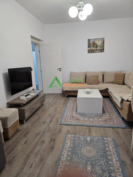 Vasil Shanto ofrojme per shitje apartament 2+1