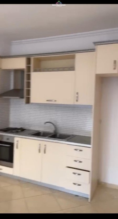 Apartament Me Qera 2+1 Ne Fresk (ID B220796) Tirane