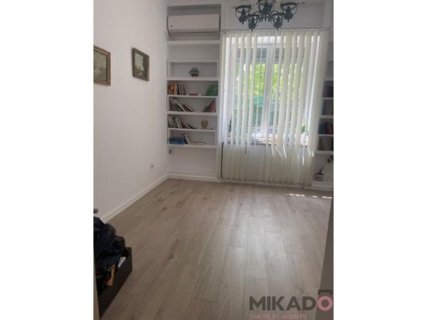 Jepet me Qira Apartament 2+1 tek Stadiumi Dinamo!