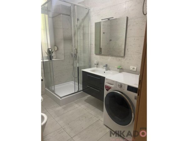 Jepet me Qira Apartament 2+1 tek Stadiumi Dinamo!