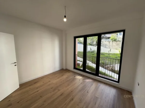 SHITET APARTAMENT 2+1+2 INVESTUAR TEK KODRA E DIELLIT