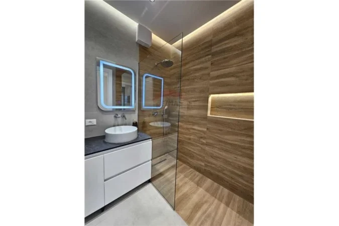 APARTAMENT 2+1 PLUS POST ME QIRA TE DELIJORGJI