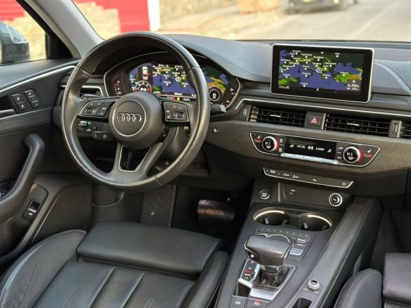 AUDI A4 35 TDI S-Line QUATTRO MATRIX FULL OPTIONS Keyless -1