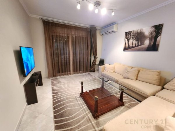 SHITET APARTAMENT 2+1+2 PLUS 2 POSTE PARKIMI TEK KOMPLEKSI "COLOMBO"