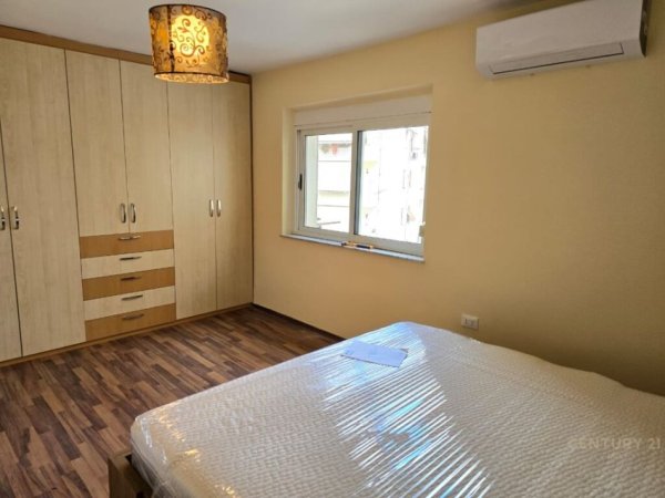 APARTAMENT 1+1 PER QIRA PRANE SHKOLLES MIHAL GRAMENO.