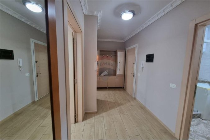 APARTAMENT 2+1 PER QIRA TE KOMUNA E PARISIT!