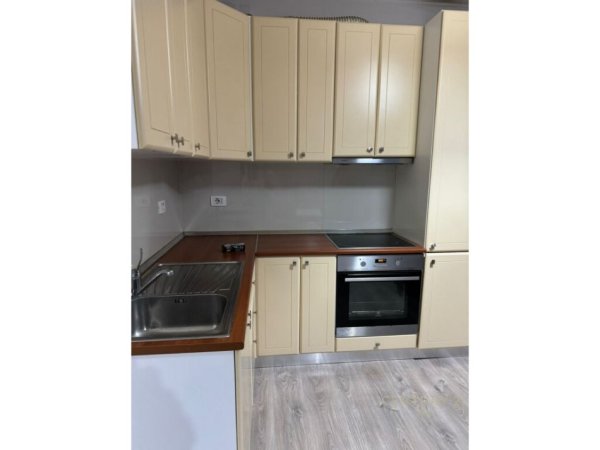 apartament me qira