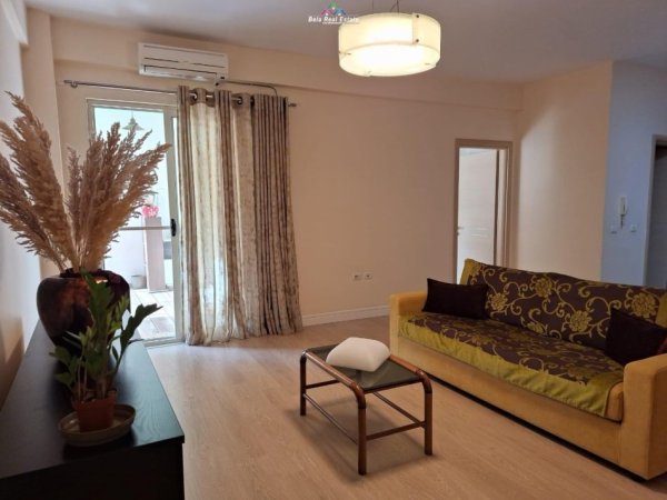 Apartament Me Qera 1+1 Tek Amerikan 3 (ID B210650) Tirane