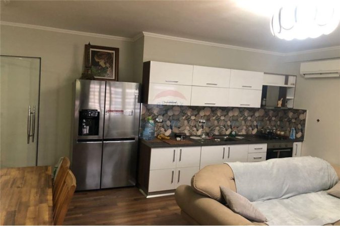 Tirane, shes apartament 2+1, , 76 m2 167,000 € (APARTAMENT 2+1 PER SHITJE TEK 21 DHJETORI)