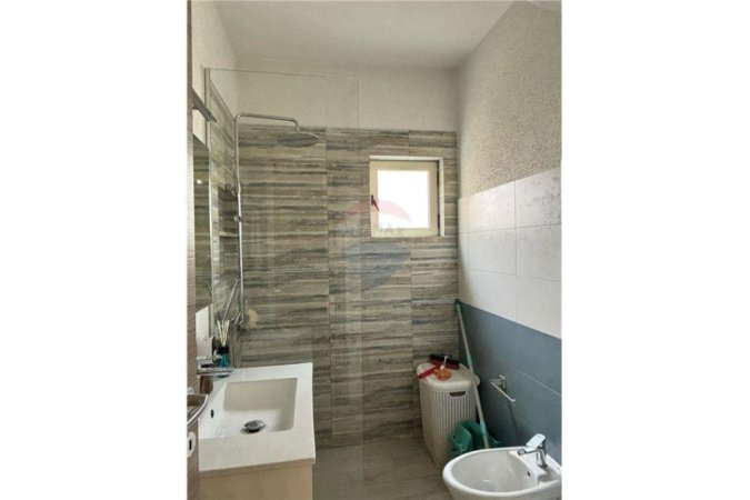 Tirane, jepet me qera apartament 1+1, Kati 1, 78 m2 500 € (ish fusha e aviacionit - Fusha e Aviacionit, Shqipëri)