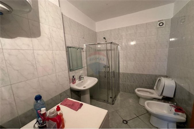 Tirane, shitet apartament 2+1, Kati 1, 95 m2 115,000 € (Apartament 2+1 Per Shitje Tek Fresku)