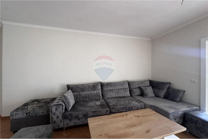 Tirane, jepet me qera apartament 2+1, Kati 4, 90 m2 450 € (Bulevardi Migjeni - Yzberisht, Shqipëri)