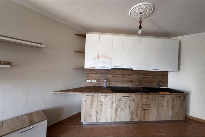 Tirane, jepet me qera apartament 2+1, Kati 4, 90 m2 450 € (Bulevardi Migjeni - Yzberisht, Shqipëri)