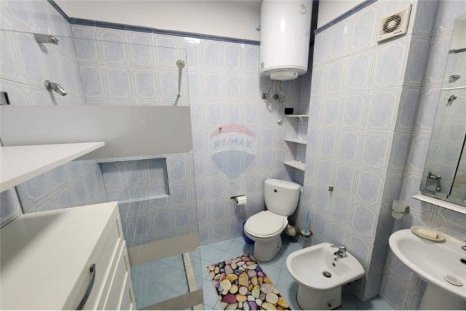 Tirane, jepet me qera 1+1, Kati 8, 80 m2 550 € (Garda - Bllok - Garda, Shqipëri)