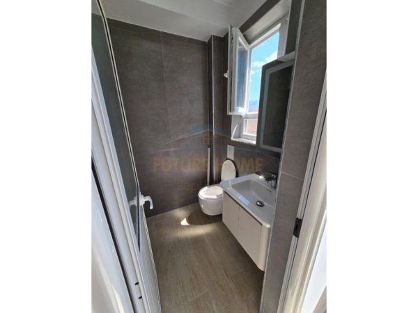 Tirane, shitet apartament 1+1, Kati 4, 40 m2 75,000 € (Rruga Riza Cerova)