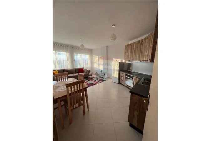 Tirane, jepet me qera apartament 1+1, Kati 7, 75 m2 450 € (Bulevardi Migjeni - Astir, Shqipëri)