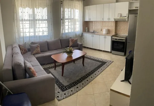 Tirane, jepet me qera apartament 1+1, Kati 6, 55 m2 (5 MAJI)