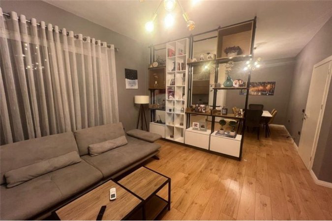 Tirane, shitet Vile 3 Katshe, Kati 3, 364 m2 300,000 € (Laprakë, Shqipëri)