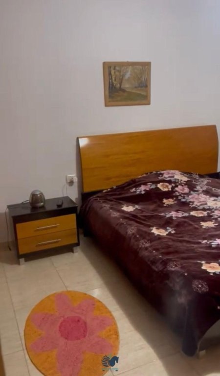 Tirane, jepet me qera apartament 1+1, Kati 2, 60 m2 350 € (Jepet Me Qera Apartament 1+1 Tek QSUT [ID PE037])