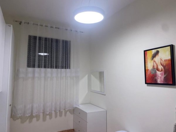 Tirane, jepet me qera apartament 1+1+Ballkon, Kati 1, 55 m2 350 € (rruga Mine Peza)