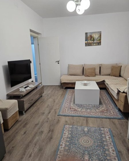 Te Blloku Vasil Shanto, shitet apartament , Kati 3, 68 m2 130,000 €