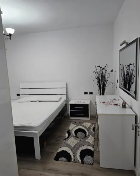 Te Blloku Vasil Shanto, shitet apartament , Kati 3, 68 m2 130,000 €