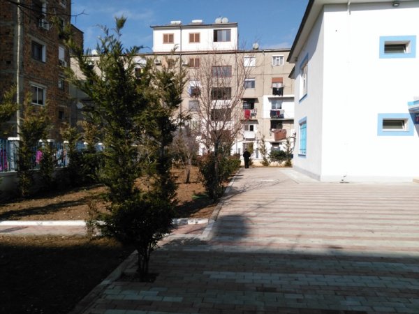 Tirane, shes shtepi 5+1, , 146 m2 215,000 € 