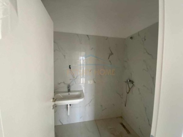 Tirane, shitet apartament 1+1, Kati 3, 70 m2 99,000 € (KINOSTUDIO)