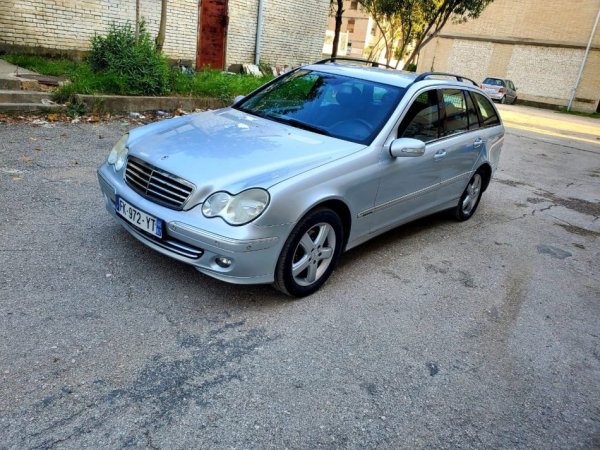 Tirane, shes makine | veture MERCEDES Nafte gri metalizato automatik 110 kW (150 PS) 210353