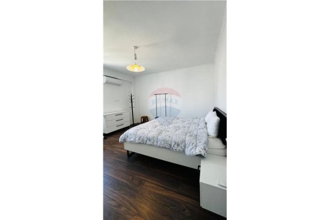 Tirane, shitet apartament , Kati 6, 92 m2 800 € 