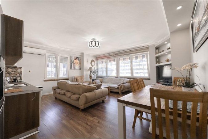 Tirane, shitet apartament , Kati 6, 76 m2 167,000 € 