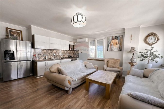 Tirane, shitet apartament , Kati 6, 76 m2 167,000 € 