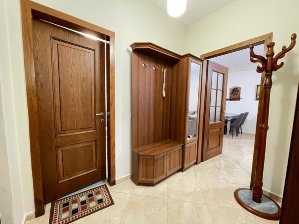Tirane, jepet me qera apartament , Kati 2, 70 m2 500 € 