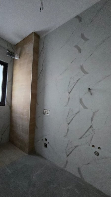 Tirane, shitet apartament 2+1, Kati 5, 120 m2 240,000 € (Rruga Kavajes)