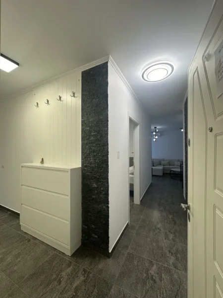 Lezhe Shengjin, Apartament 2+1 me qira, Kati 5, 79 m2 160,000 €