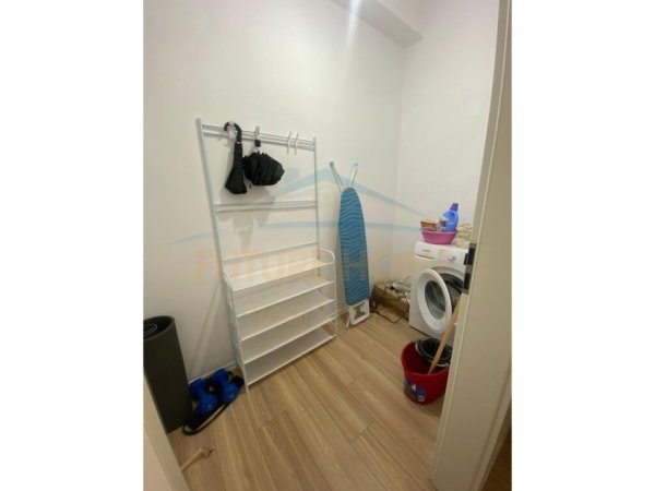 Tirane, jepet me qera apartament 2+1, Kati 5, 90 m2 550 € (jordan misja)